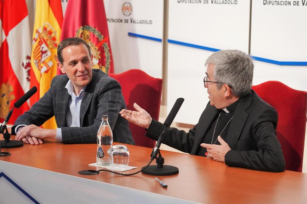 Firma del convenio entre la Diputación y el Arzobispado de Valladolid para la conservación y reparación de iglesias y ermitas en la provincia